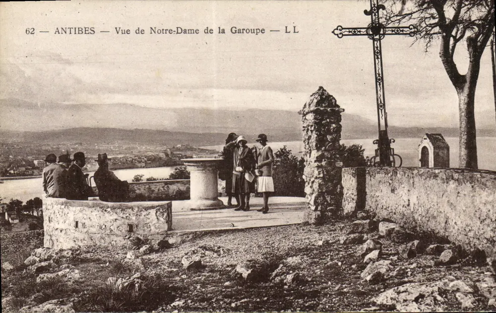 Antibes — Ansicht von Notre-Dame de la Garoupe — LL - Vorderseite