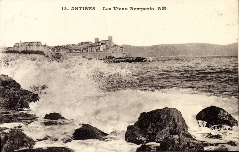 Antibes — Die alten Mauern — Éditions Rostan et Munier - Vorderseite