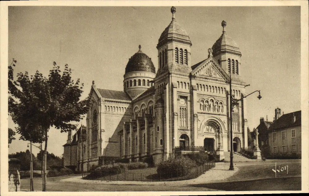 BESANÇON — Basílica de São Pérjeux (1890-1900) — Edições de Arte YVON - Frente