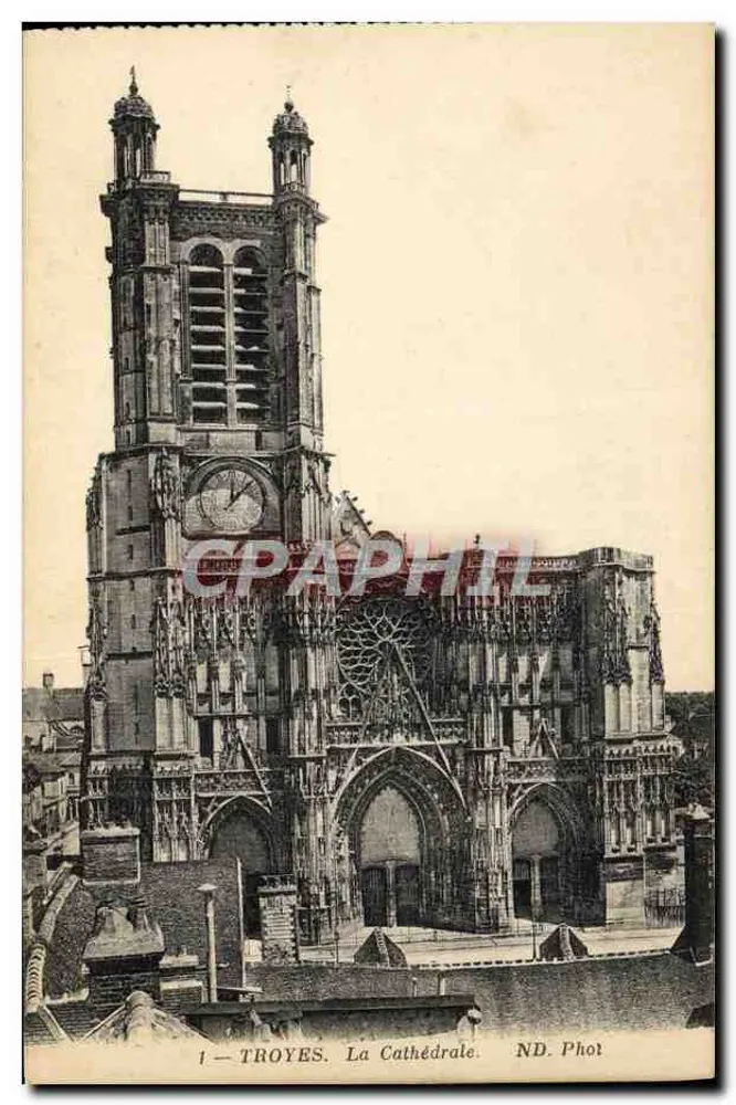 Troyes. A Catedral — ND. Fotografia - Frente