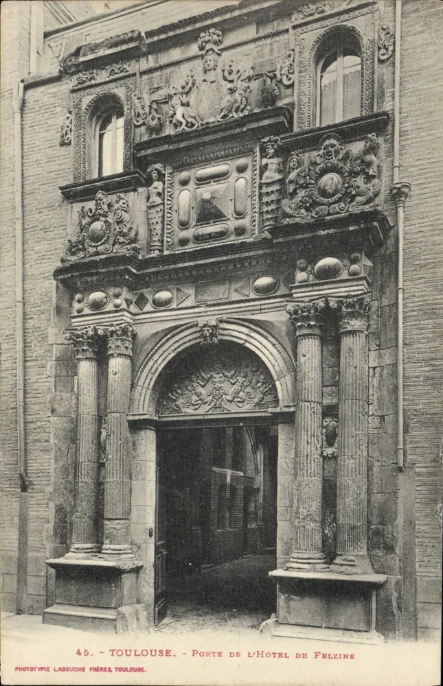 Toulouse - Porte de l'Hôtel de Felzins — Phototypie Labouche Frères, Toulouse, n°45 - Vorderseite