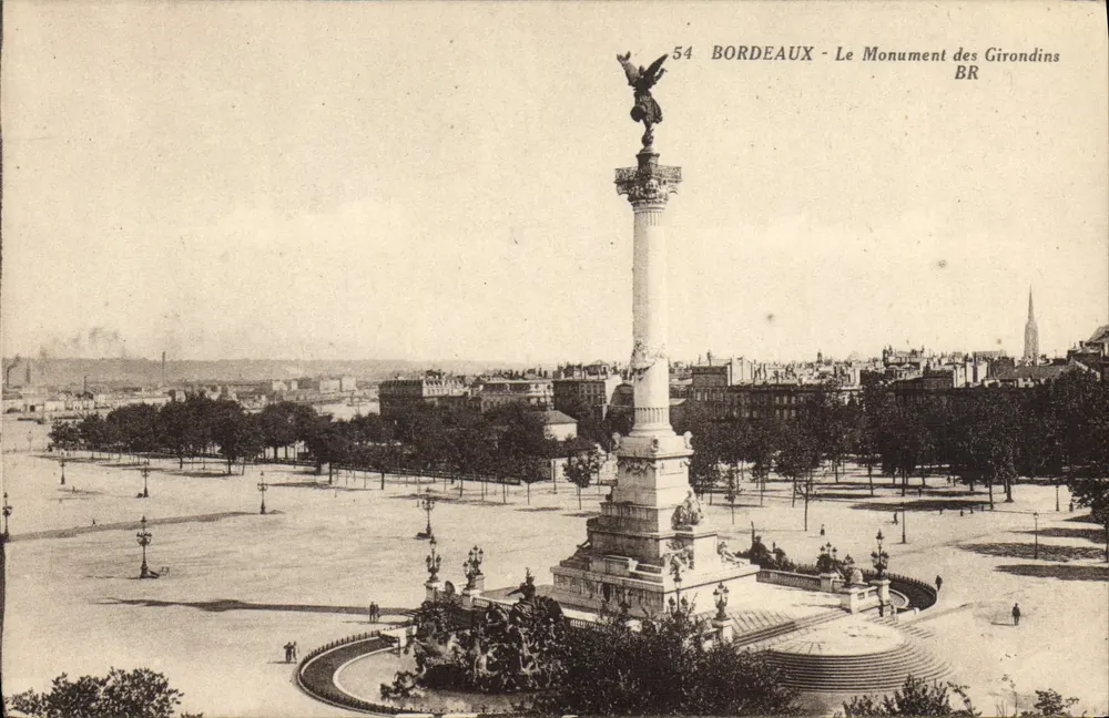 Bordeaux - O Monumento dos Girondinos — editor Bloc Frères, n° 54 - Frente