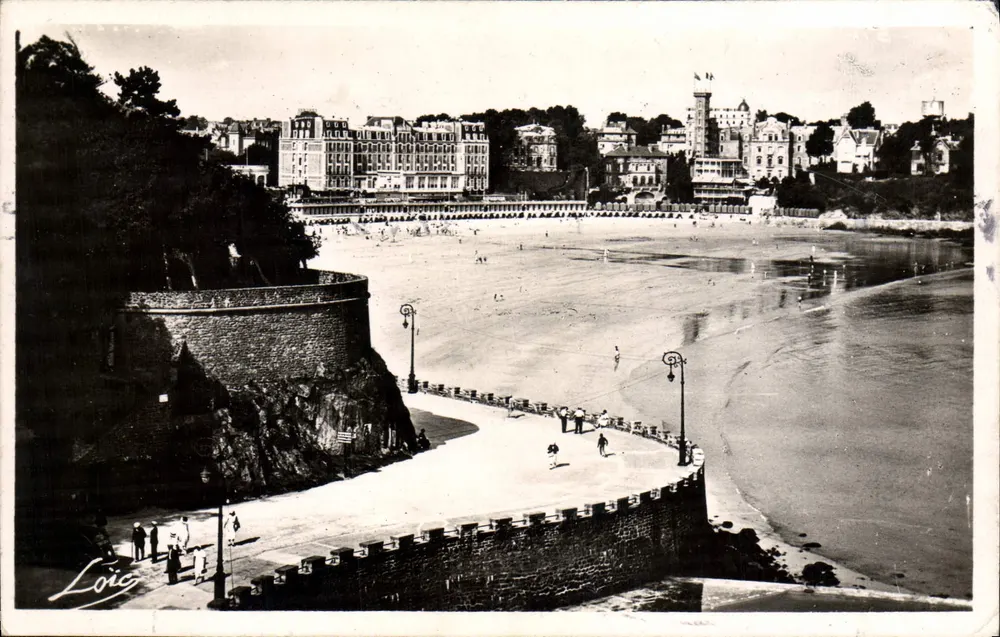 Dinard — A Praia da Écluse — Loïc - Frente