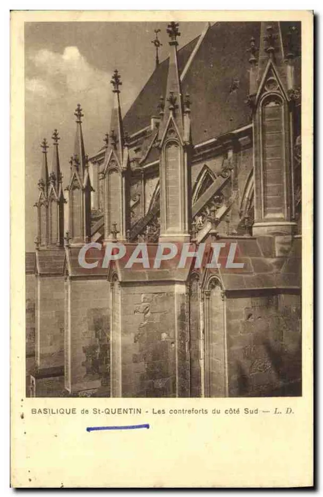 Basílica de São Quêntino — Os contrafortes do lado Sul — L. D. - Frente