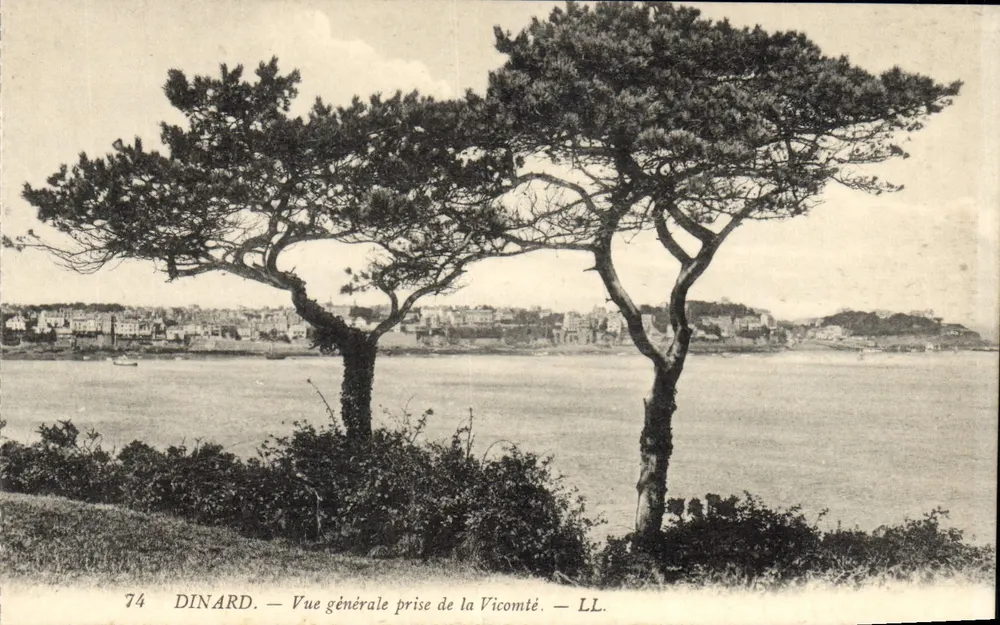 Dinard — Vista geral tirada da Vicomté — LL, n°74 - Frente