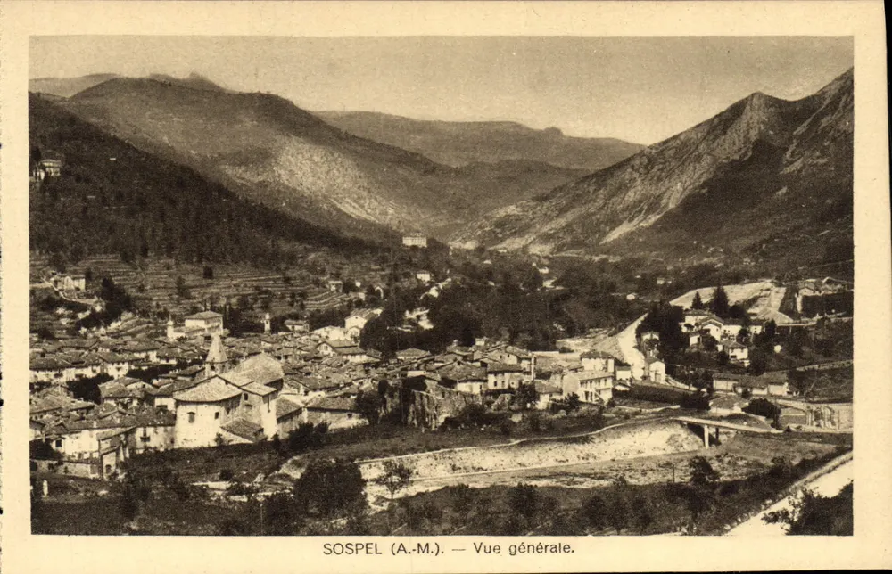 Sospel (A.-M.) — Vista geral - Frente