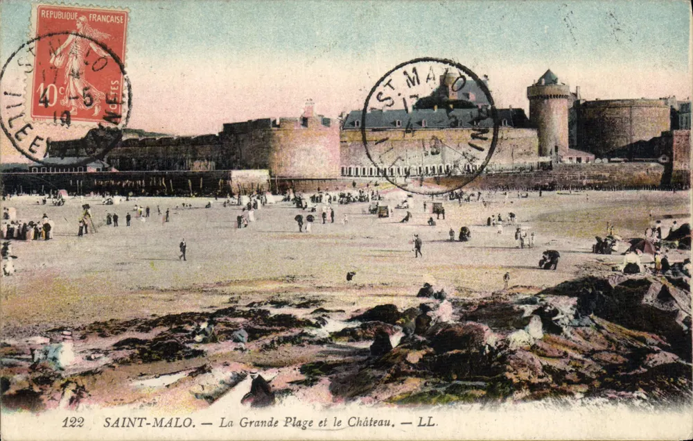 Saint-Malo — Die Große Strandpromenade und das Schloss — LL. — Verlag LL. Nr. 122 - Vorderseite