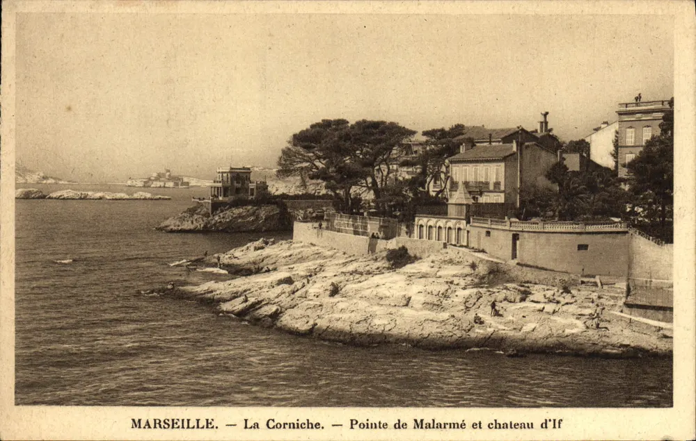 Marseille — A Corniche — Ponta de Malarmé e castelo de If - Frente