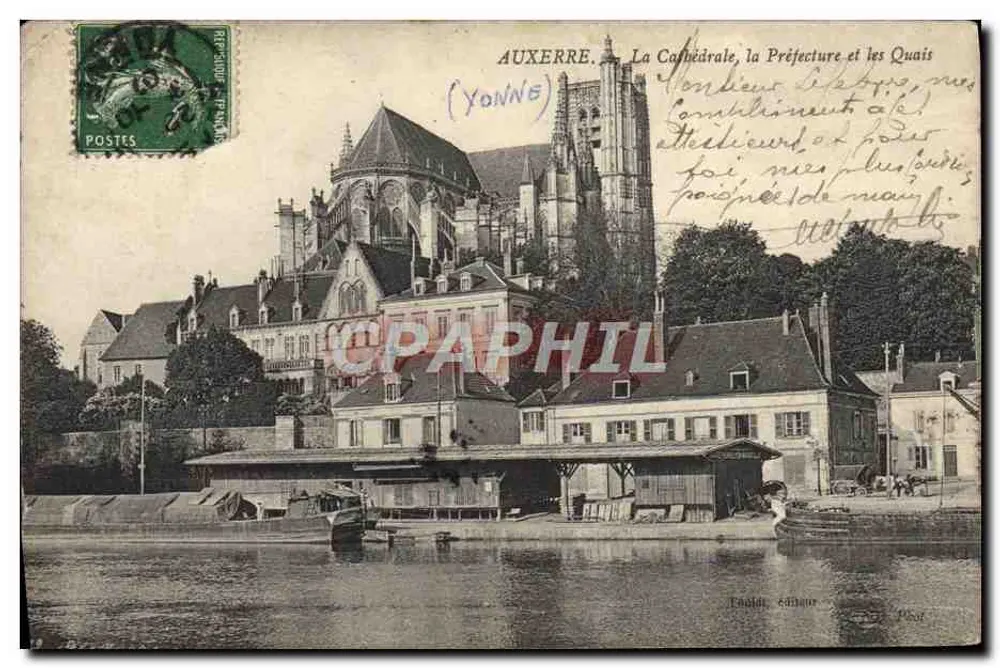 Auxerre — Die Kathedrale, das Präfekturgebäude und die Quais — Verlag Enault - Vorderseite