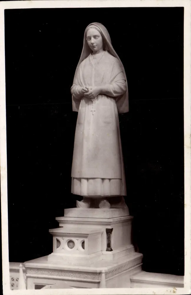 Statue der Heiligen Bernadette — Pfarrkirche von Lourdes — Pfarrausgabe - Vorderseite