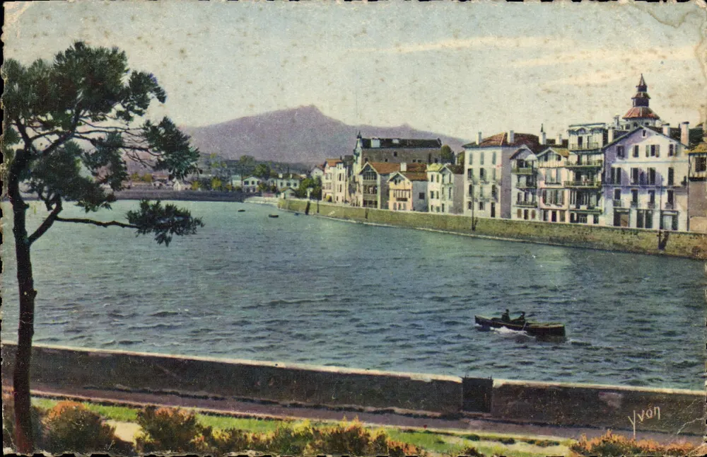 Saint-Jean-de-Luz — Eingang zum Hafen und zum Kai von Ciboure — Les Éditions d'Art Yvan, n°9 - Vorderseite