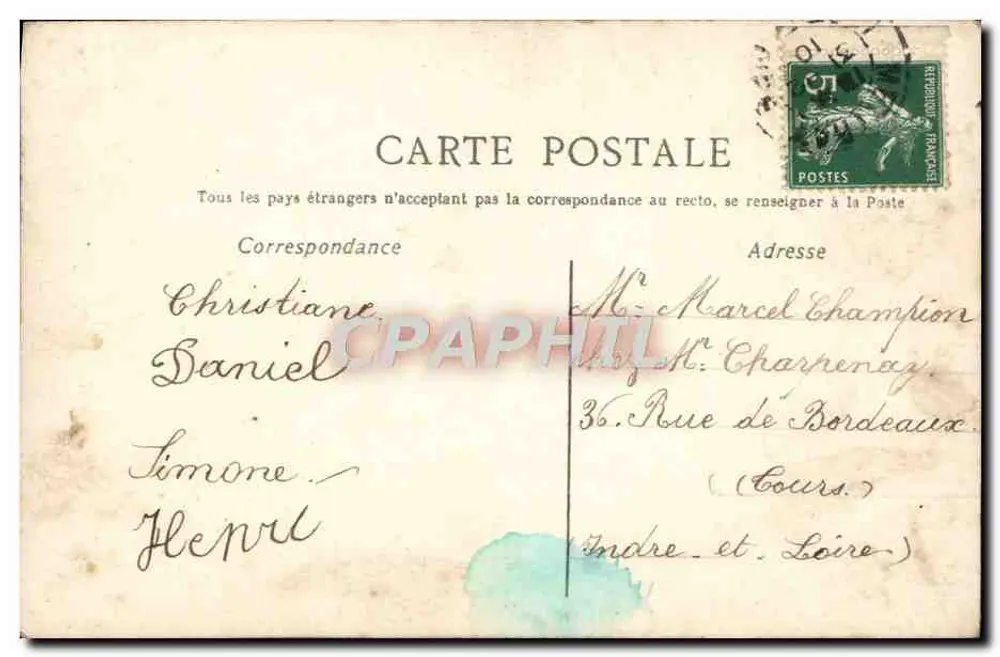 Bom Ano — Criança com capa de pele em um cenário de floresta — n°352 - Verso