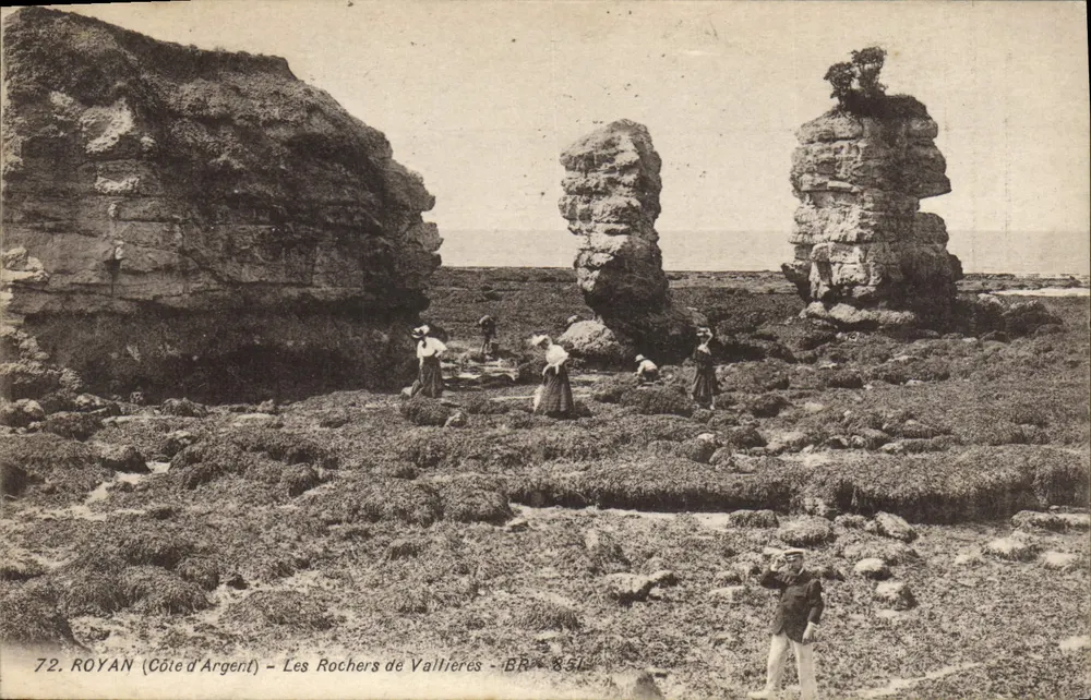 Royan (Côte d'Argent) — Os Rochos de Vallières — BR 851 - Frente