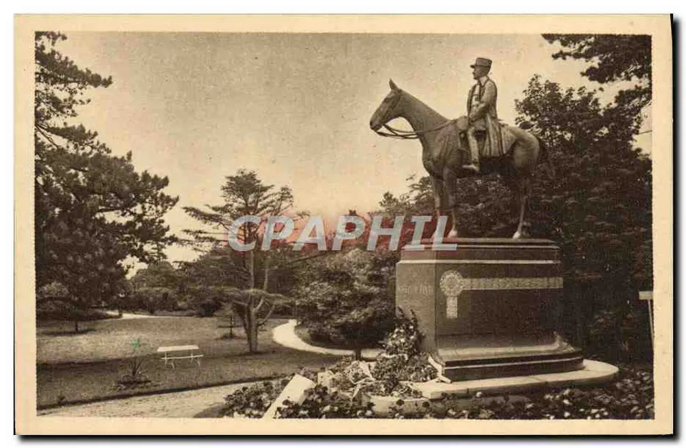 Reitstatue des Marschalls Foch — Mont Cassel — Verlag Van Eeche - Vorderseite