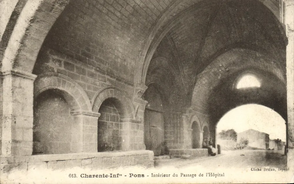 Brug - Binnenkant van het Paspoort van het ziekenhuis — Charente-Inférieure — Cliché Braun, ingevoegd - Voorkant