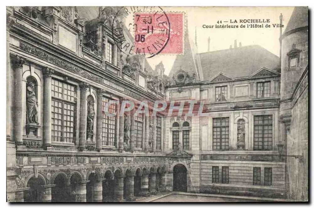 La Rochelle — Innenhof des Rathauses — unbekannter Verlag, Nr. 44 - Vorderseite