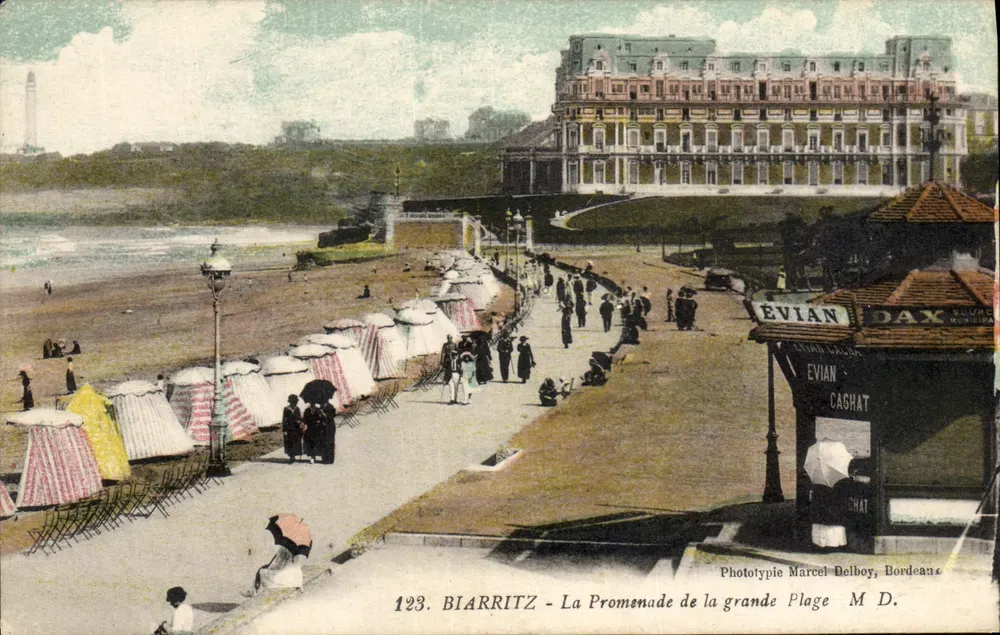 Biarritz - Die Promenade der großen Strandpromenade — Phototypie Marcel Delbouy, Bordeaux, n°123 - Vorderseite