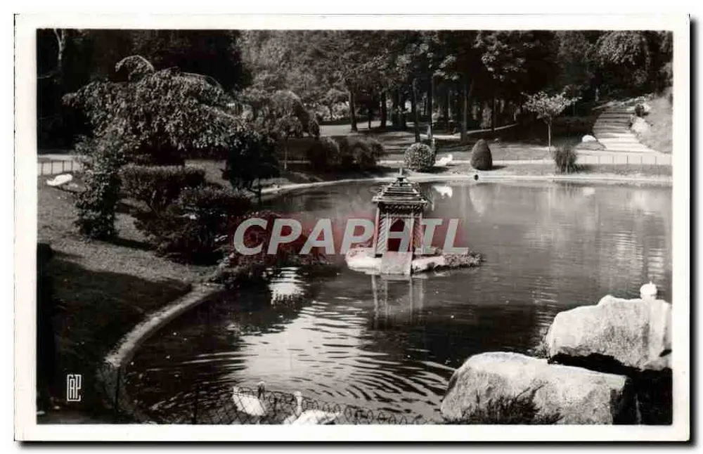 Der See im Garten der Rhonelle — Valenciennes — REAL-PHOTO (45) — Nr. 25 - Vorderseite