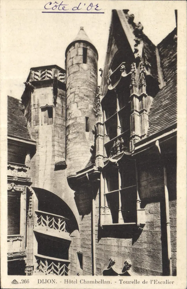 Dijon - Hotel Chambellan - Turm der Treppe - Vorderseite