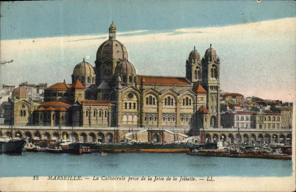 Marseille — Ansicht der Kathedrale vom Joliette-Pier — LL. — Nr. 15 - Vorderseite