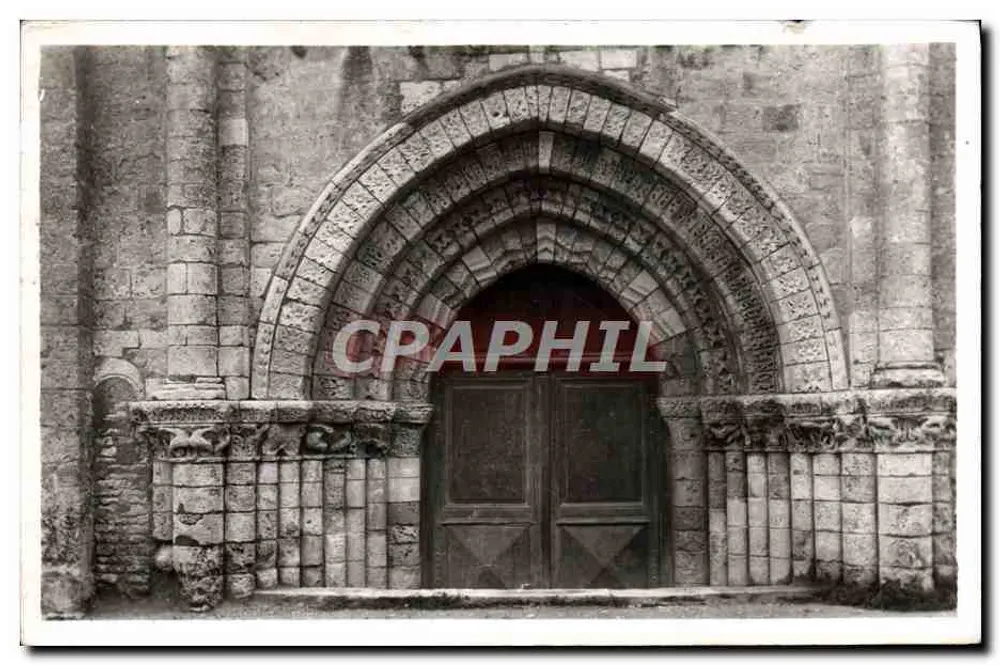 Ars-en-Ré — Poróg kościoła w stylu romańskim XII wieku — Wydawnictwo NOZAIS, 18 Avenue du Côteau - Awers