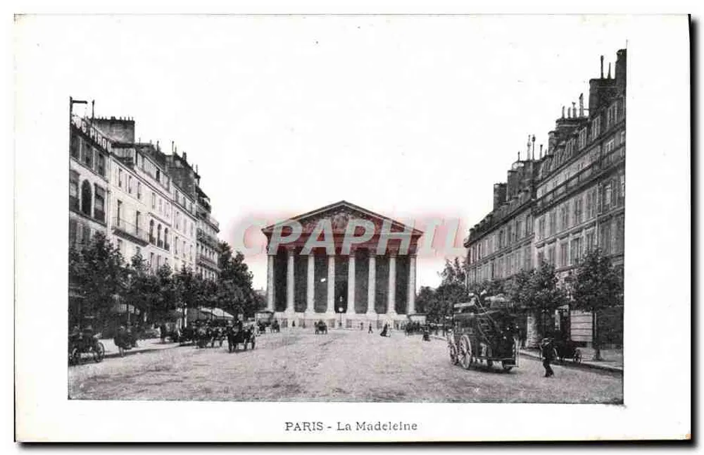 Paris - A Place da Madeleine — vista da praça com veículos e edifícios — editor S. Pingou, número de série não visível - Frente