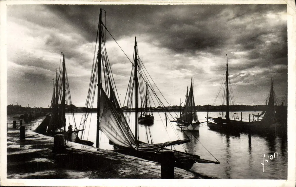 O porto de Royan — uma noite de tempestade — F. Jon - Frente