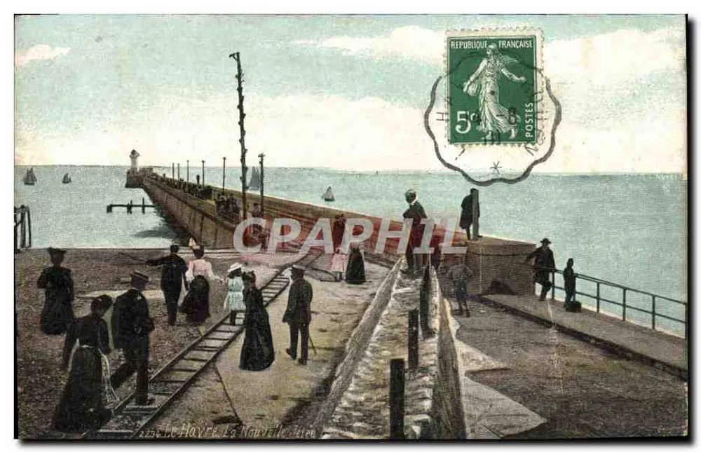 Le Havre — A Nova Igreja — editor AQUA PHOTO PARIS - Frente