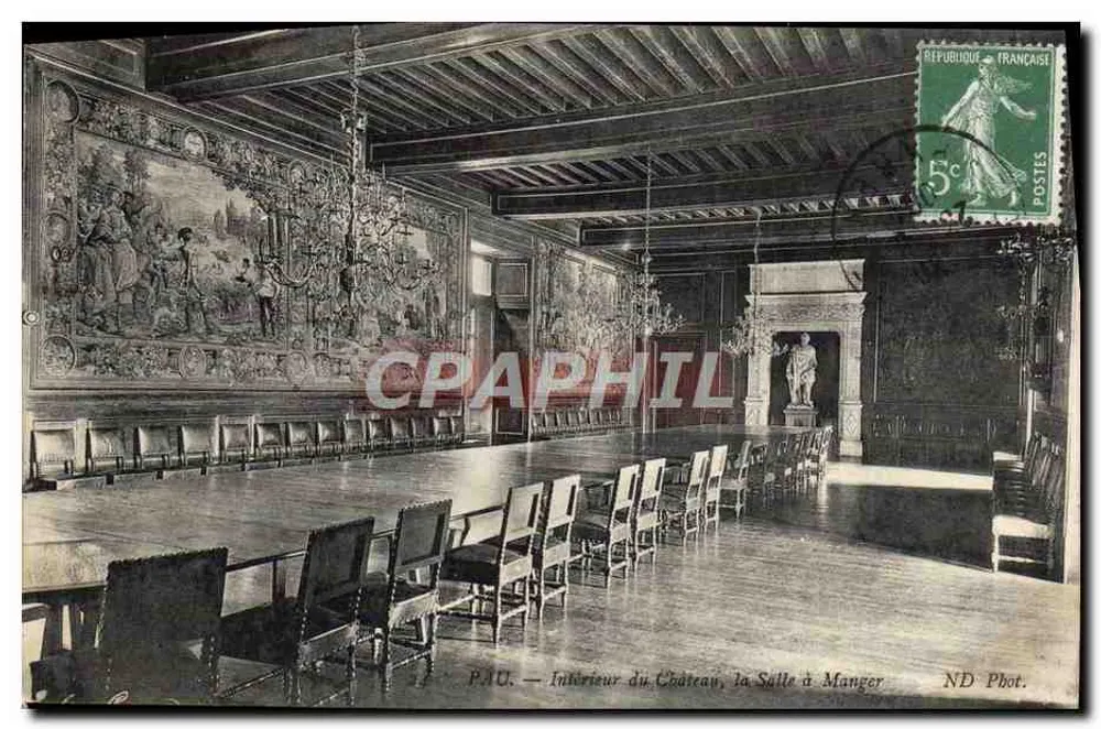Pau — Innenansicht des Schlosses, das Speisezimmer — ND Phot. - Vorderseite