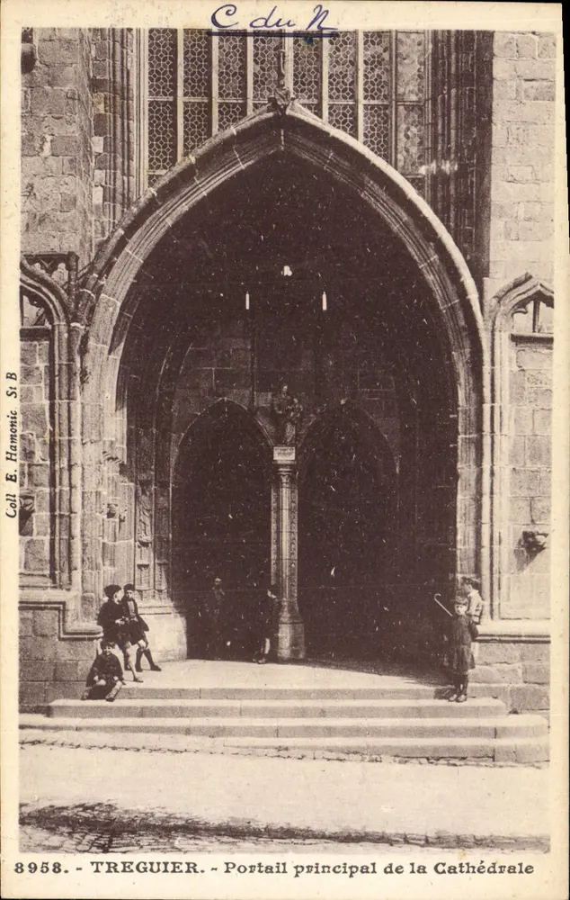 TREGUIER — Haupteingang der Kathedrale — Call E. Harmonie St B, n° 8958 - Vorderseite