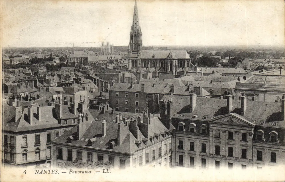NANTES — Panorama — LL. - Frente