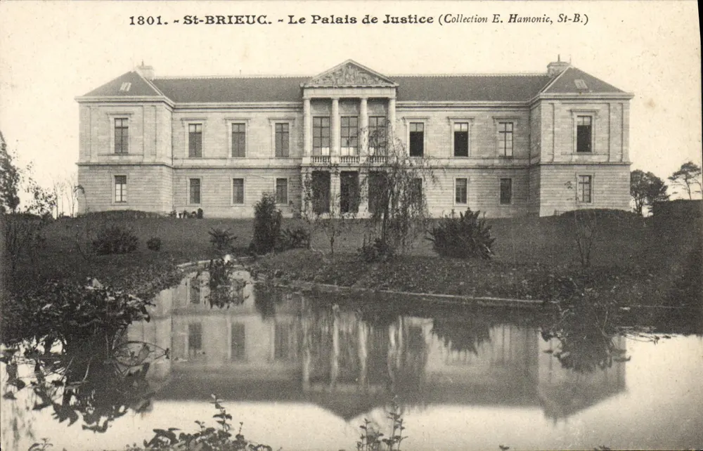 St-BRIEUC - O Palácio de Justiça — Coleção E. Hamonic, St-B. - Frente