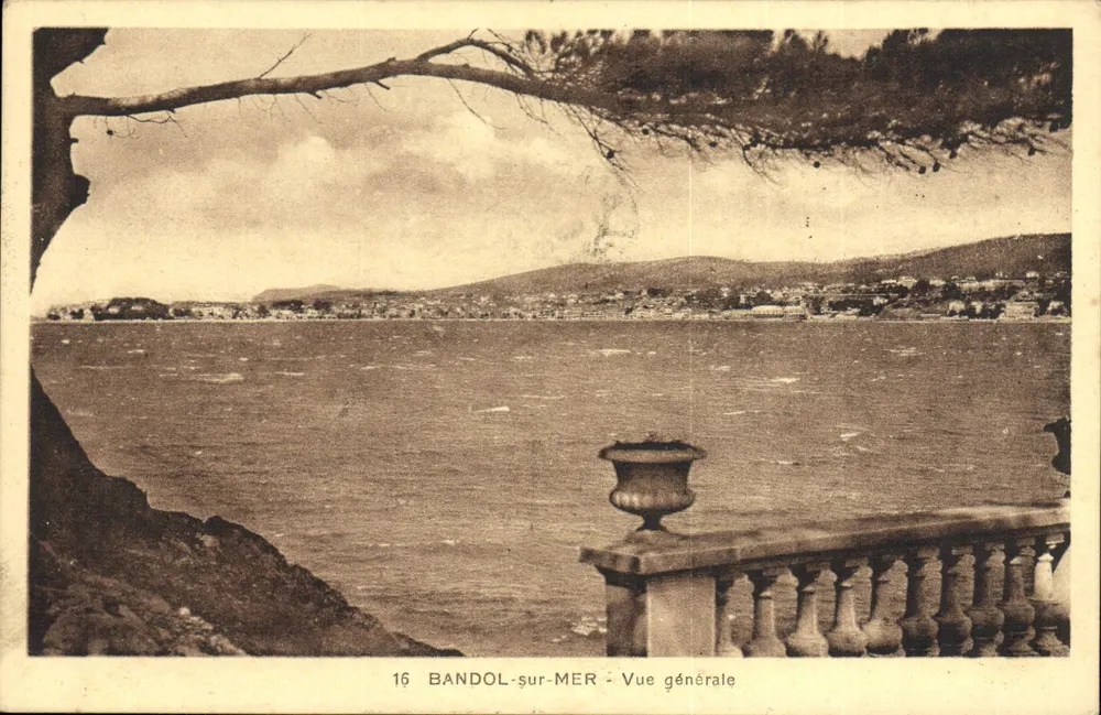 Bandol-sur-Mer — Vista geral — Editor desconhecido, n° 16 - Frente