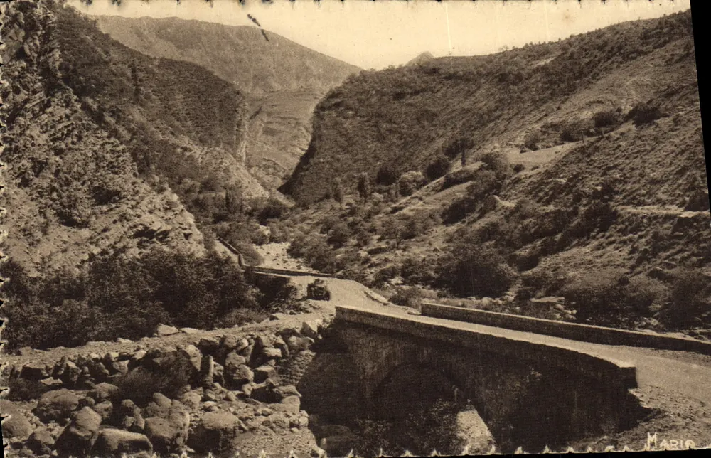 Rodovia de Barles — Regiões de Digne-les-Bains — editor Mario - Frente