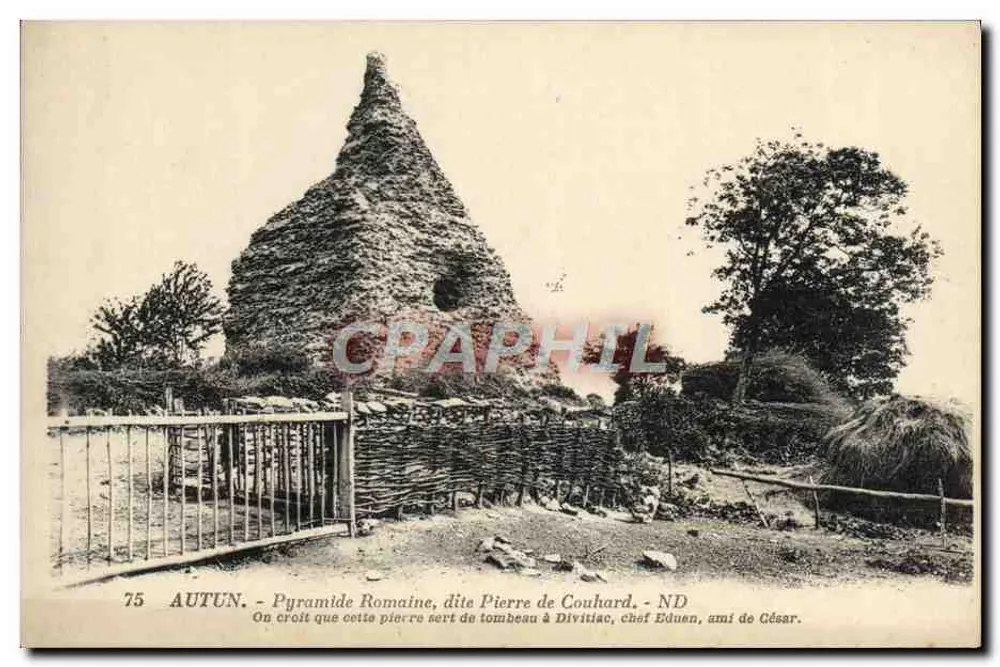 Autun - Pirâmide Romana, dita Pierre de Couhard — ND - Frente