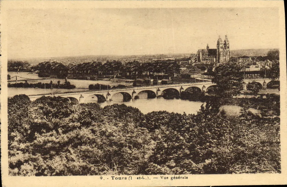 Tours (Indre-et-Loire) — Vista geral — editor desconhecido, n° de série 9 - Frente