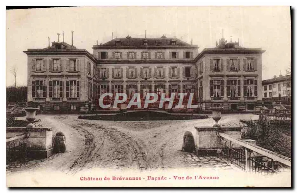 Schloss Brévannes - Fassade - Blick von der Avenue - Vorderseite