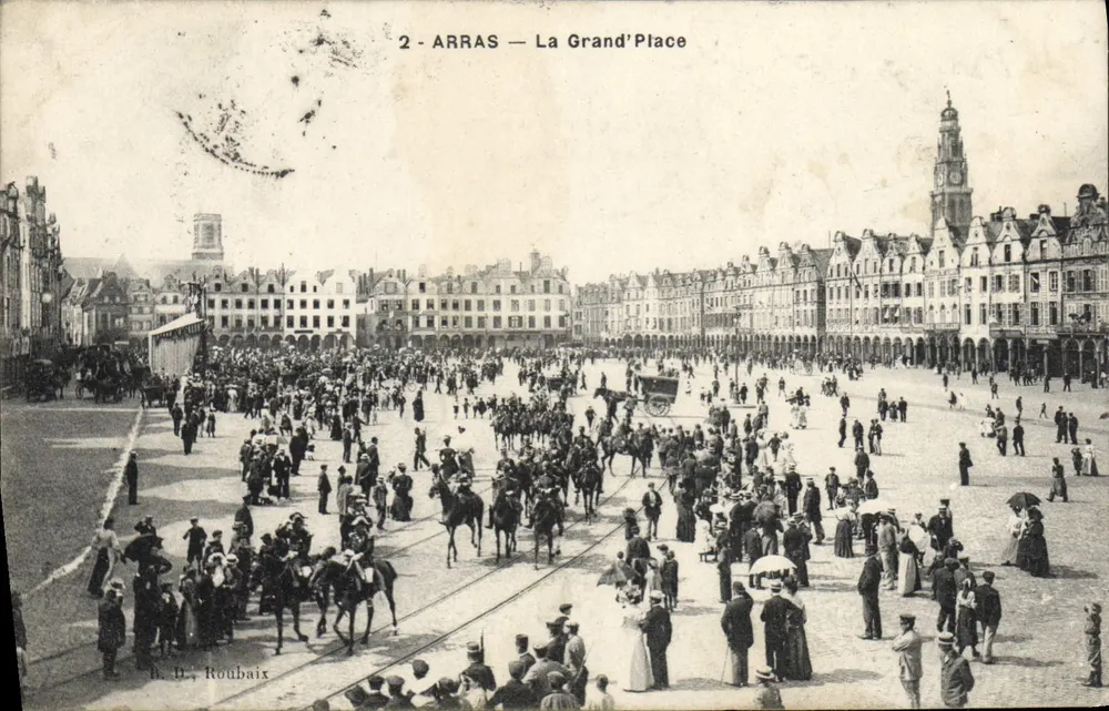 Arras — A Grand'Place — editor R. D., Roubaix, n°2 - Frente