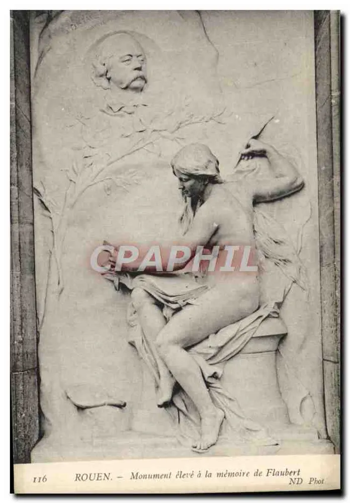 ROUEN — Monument erguido em homenagem a Flaubert — ND Phot - Frente