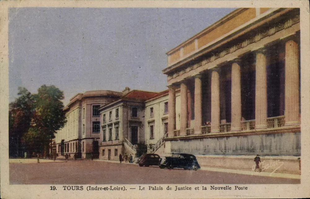 Tours (Indre-et-Loire) — Das Palast der Justiz und das Neue Postamt - Vorderseite