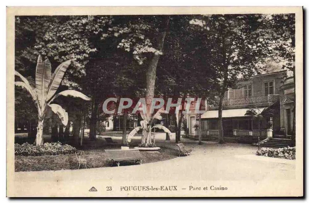 Pouguès-les-Eaux — Parque e Casino - Frente