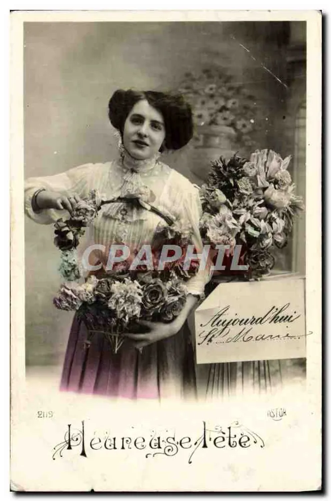 Junge Frau mit Blumenstrauß — Studio-Szene — Verlag ASTOR, Nr. 512 - Vorderseite