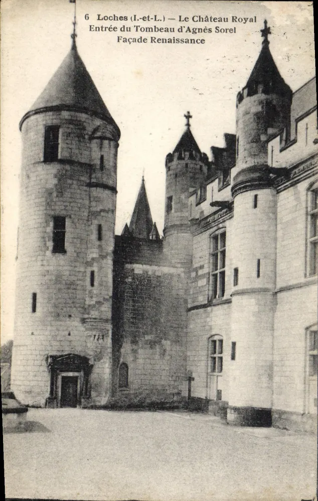 Loches (Loir-et-Cher) — Das Königliche Schloss, Eingang zur Grabstätte von Agnès Sorel, Renaissance-Fassade - Vorderseite
