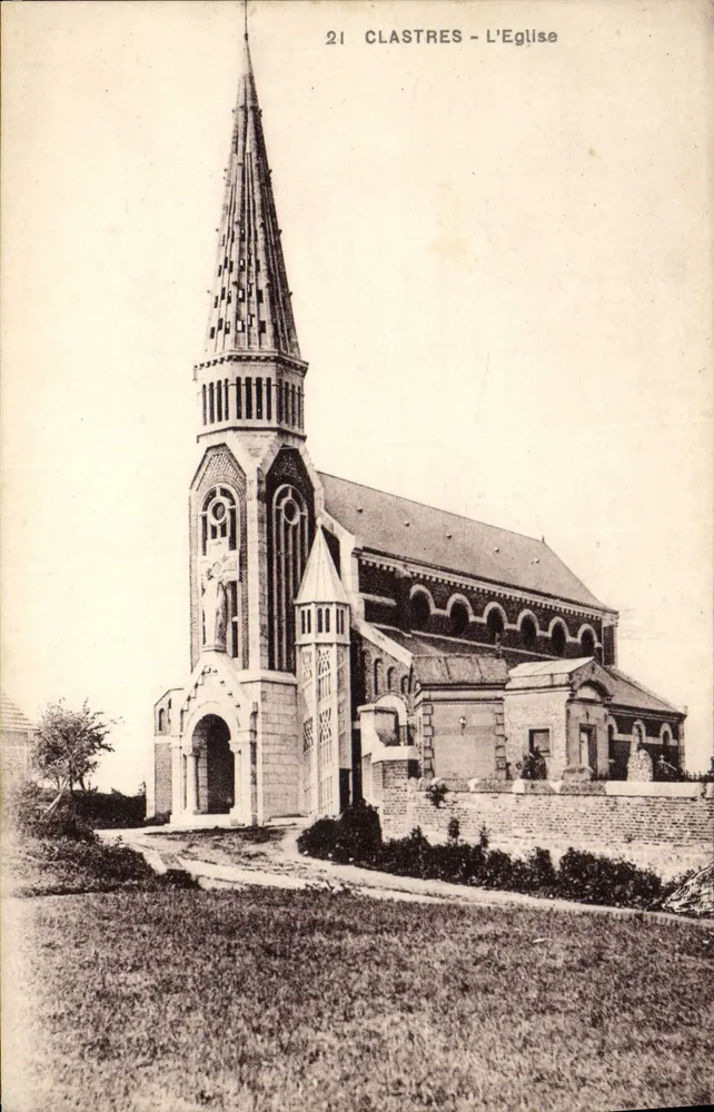 Clastres - A Igreja — editor Fot. Combier - Macon, n° 21 - Frente