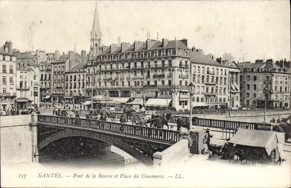 NANTES — Ponte da Bolsa e Praça do Comércio — LL. — n° 137 - Frente