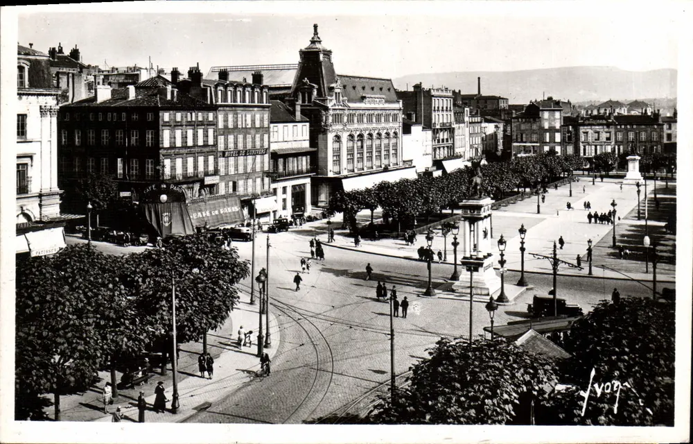 Place de Jaude — Clermont-Ferrand — Wydawca J. Vogt, nr 984 - Awers