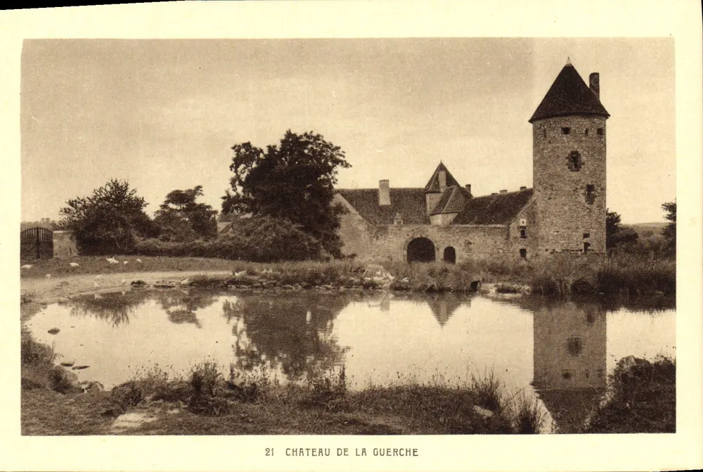 Castelo de La Guerche — Vista do castelo com lago — Edição La Cigogne, Vichy - Frente