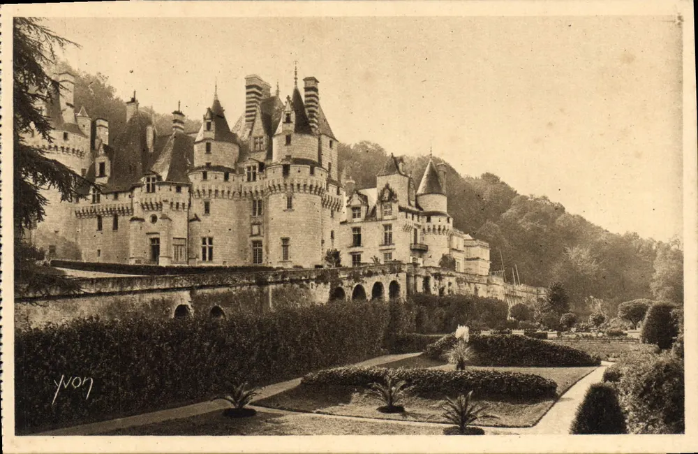 Castelo de Rigny-Usse — Vista geral (Nordeste) — Edição de Arte YVON, Paris, n°12 - Frente