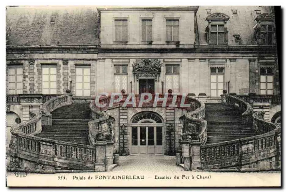Schloss FONTAINEBLEAU — Treppenhaus des Pferdes — Verlag ELP, Nr. 555 - Vorderseite