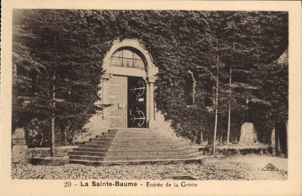 La Sainte-Baume - Entrada da Gruta — editor IPA, n° 20 - Frente
